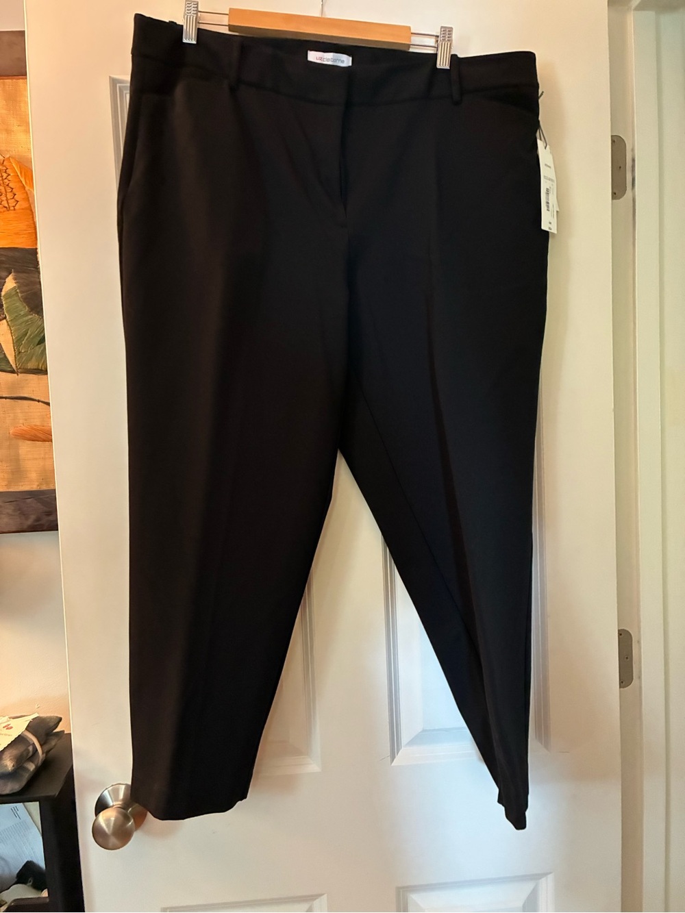 Liz Claiborne Black Cropped Dress Pants